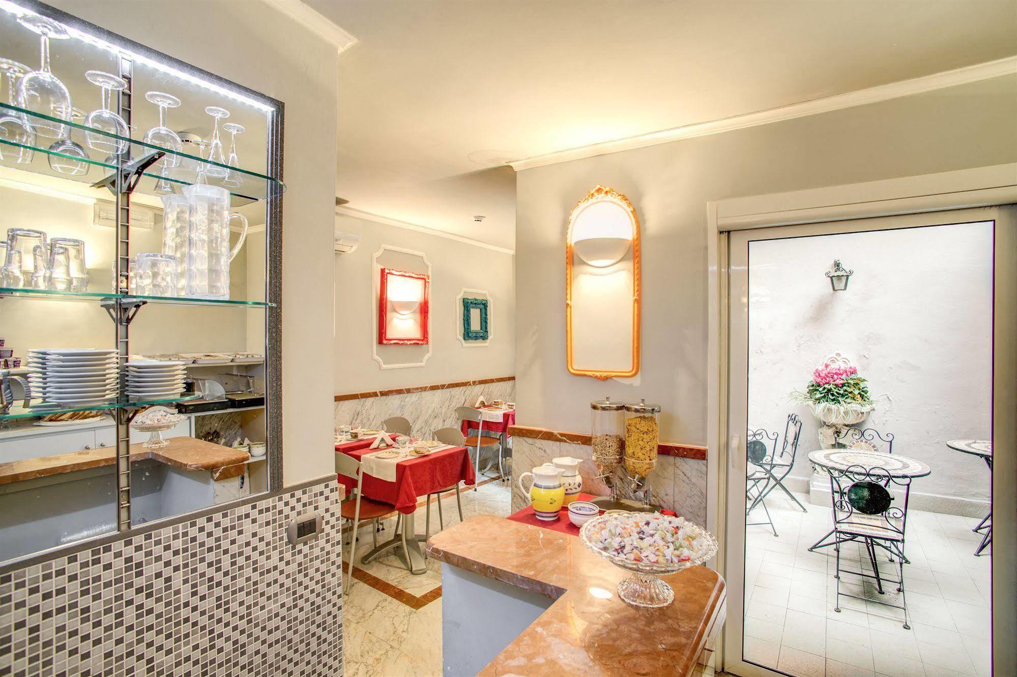Hotel Anfiteatro Flavio 3*